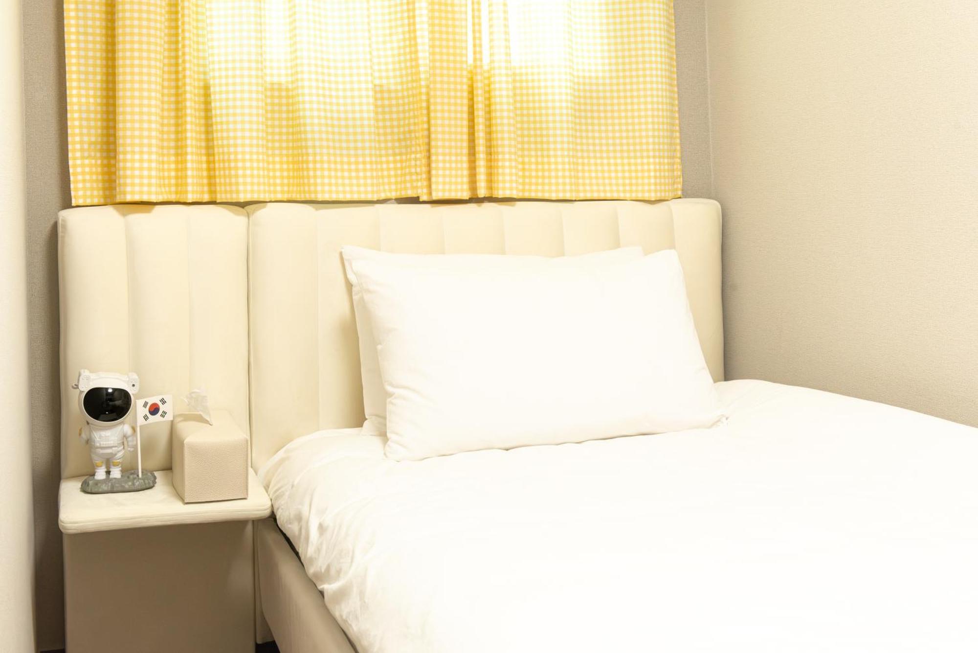 Incheon Airport Guest House King Bagian luar foto