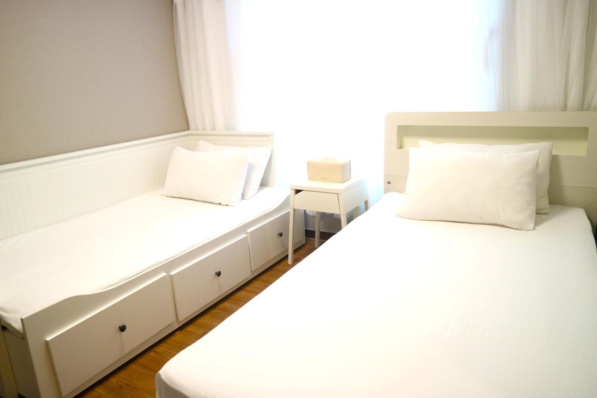 Incheon Airport Guest House King Bagian luar foto